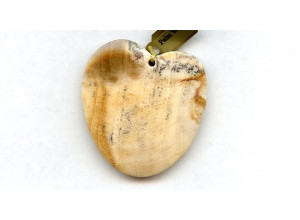 Palm Wood 45x42 Heart Pendant