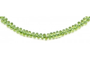 Peridot 4-4.5x Teardrop Briolette