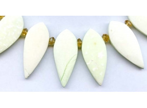 Matte Lemon Chrysoprase 35-40x Fancy Drop