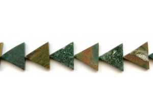 Blood Stone 18mm Triangle