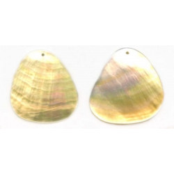 Mother of Pearl 40-44x Pendant