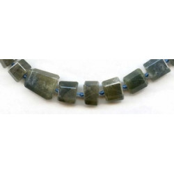 Sapphire 9-15x Faceted Cylinder