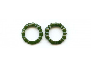 Green Jade 23-24x Loop Pendant