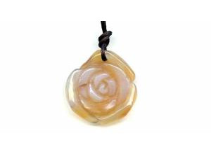 N Carnelian 35-40mm Flower Pendant