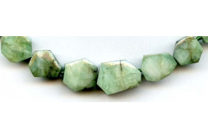 Emerald 10-15x Faceted Nugget