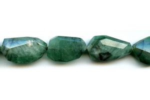 Emerald 13-18x Faceted Flat Nugget