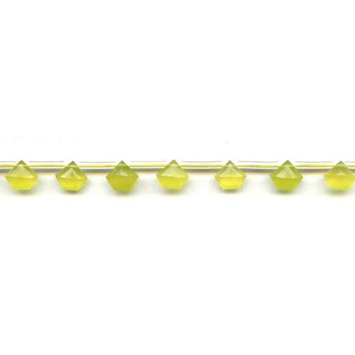 295-1064 Olive Quartz <br>8mm Pentagon Briolette