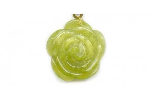 Olive Quartz 40x Flower Pendant