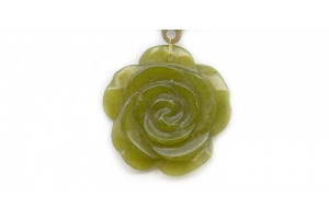 Olive Quartz 40x Flower Pendant