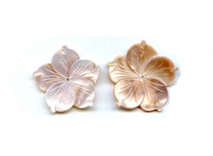 Pink Mother of Pearl 30mm Flower Pendant