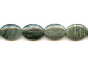 Green Line Quartz 18x25 Flat Oval