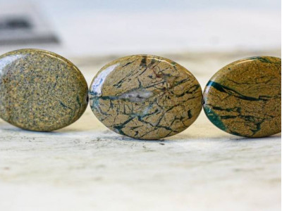 Green Line Jasper 20x30 Flat Oval