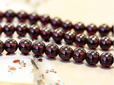 Garnet 7mm Round