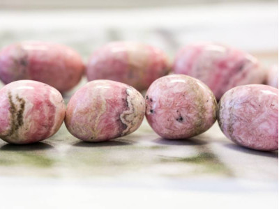 Rhodochrosite 18-20x Flat Nugget