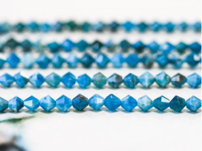 Blue Apatite 4mm Diamond Cut Bicone