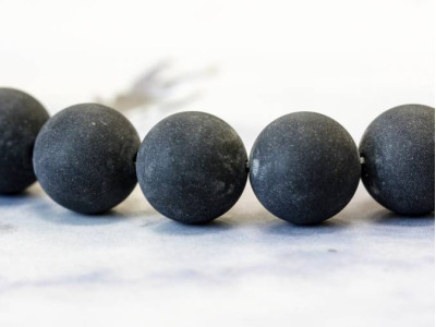 Matte Black Onyx 18mm Round