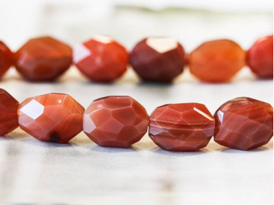 Carnelian 15-16x Faceted Nugget