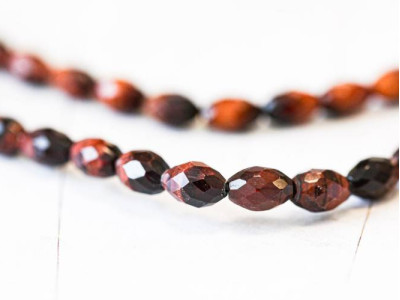 Red Tiger Eye 7x10 Faceted Oval Rice