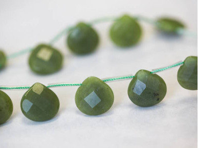 Green Jade 16mm Flat Pear Briolette