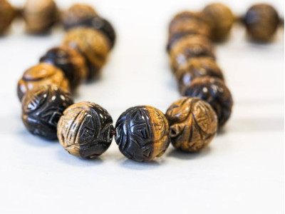 Tiger Eye 20mm Carved Round