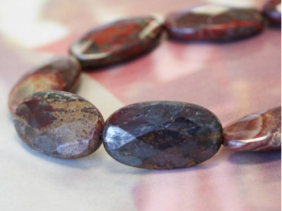 Tiger Iron Jasper 20x35 Faceted Flat Oval