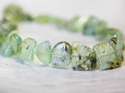 Green Tourmalinated Quartz 13-26x Flat Tumble