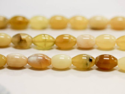 Yellow Opal 6x9 Oval Rice