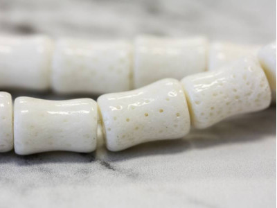 White Sponge Coral 10x15 Bone Tube