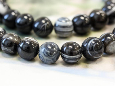 Black Sardonyx 13-18mm Round